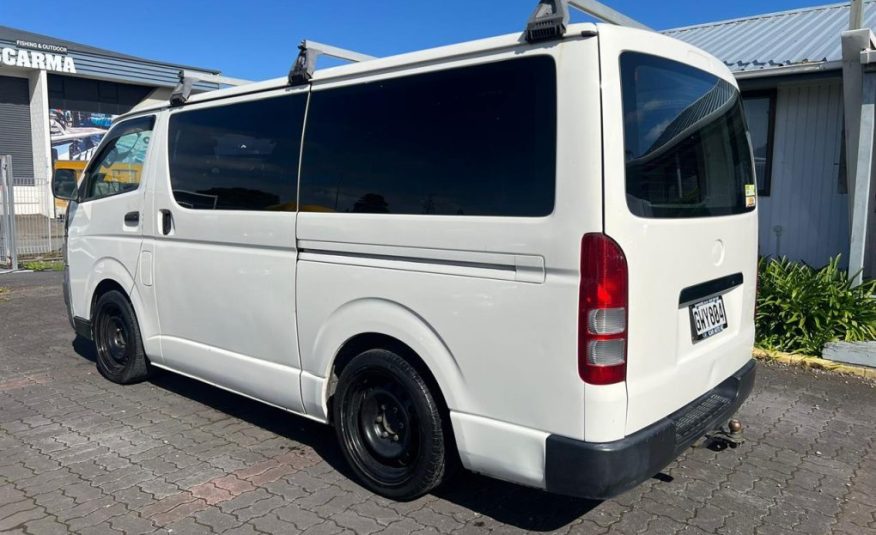 2005 Toyota Hiace