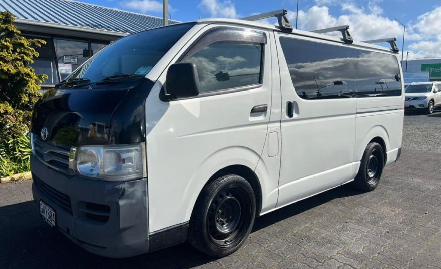 2005 Toyota Hiace