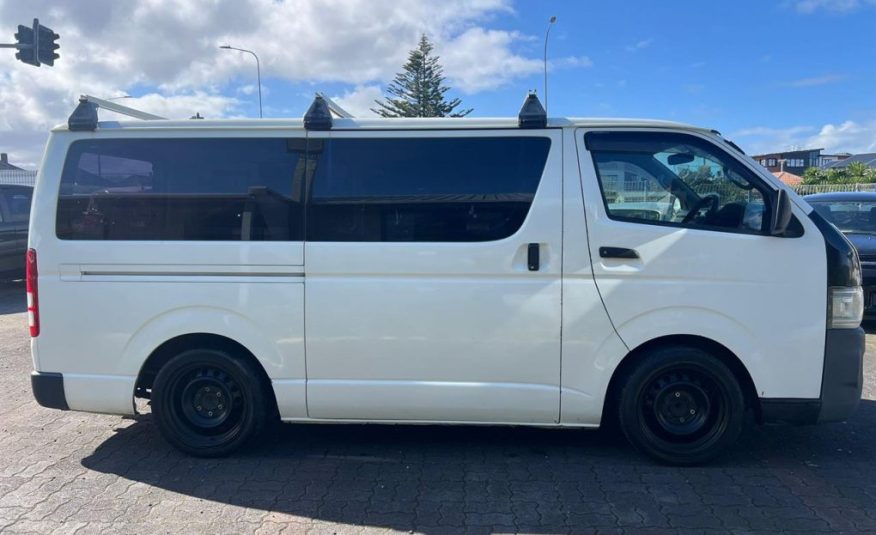2005 Toyota Hiace