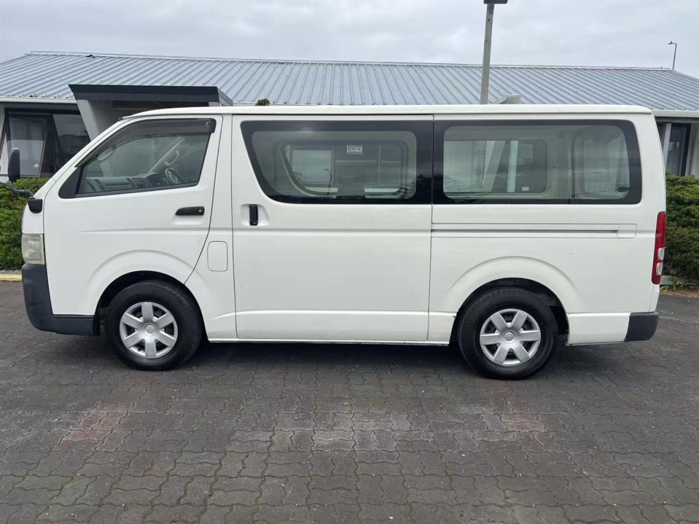 2009 Toyota Hiace