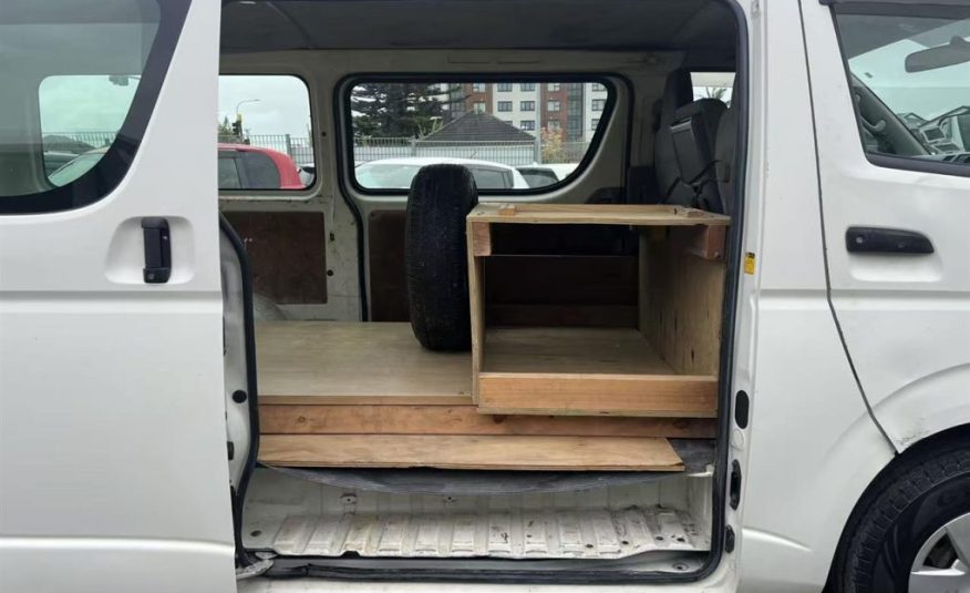 2009 Toyota Hiace