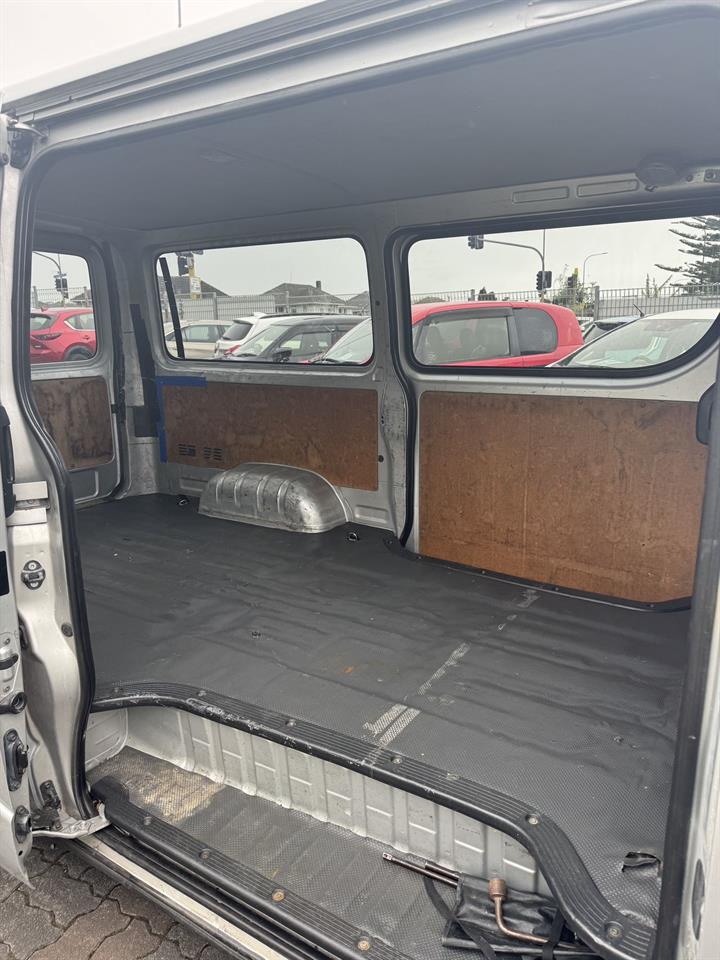 2013 Toyota Hiace Light Van