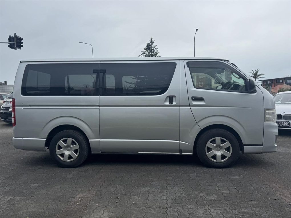 2013 Toyota Hiace Light Van
