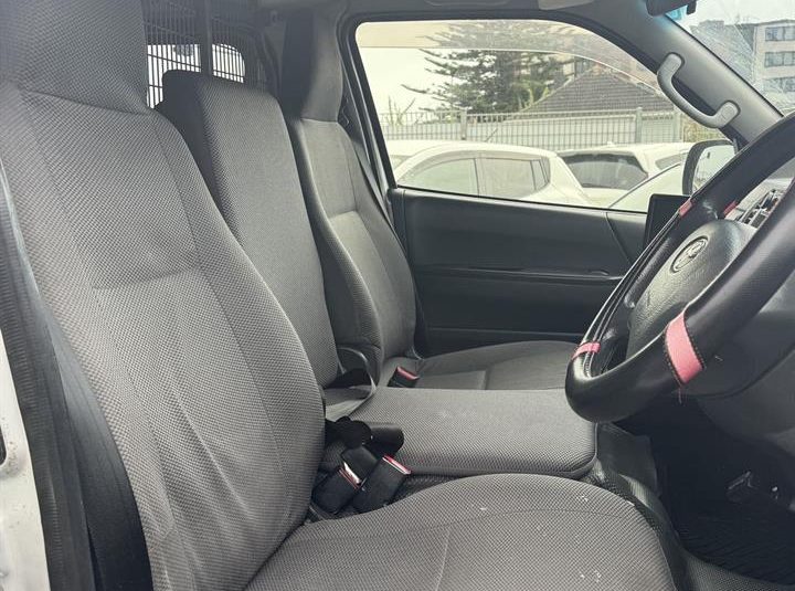 2013 Toyota Hiace Light Van