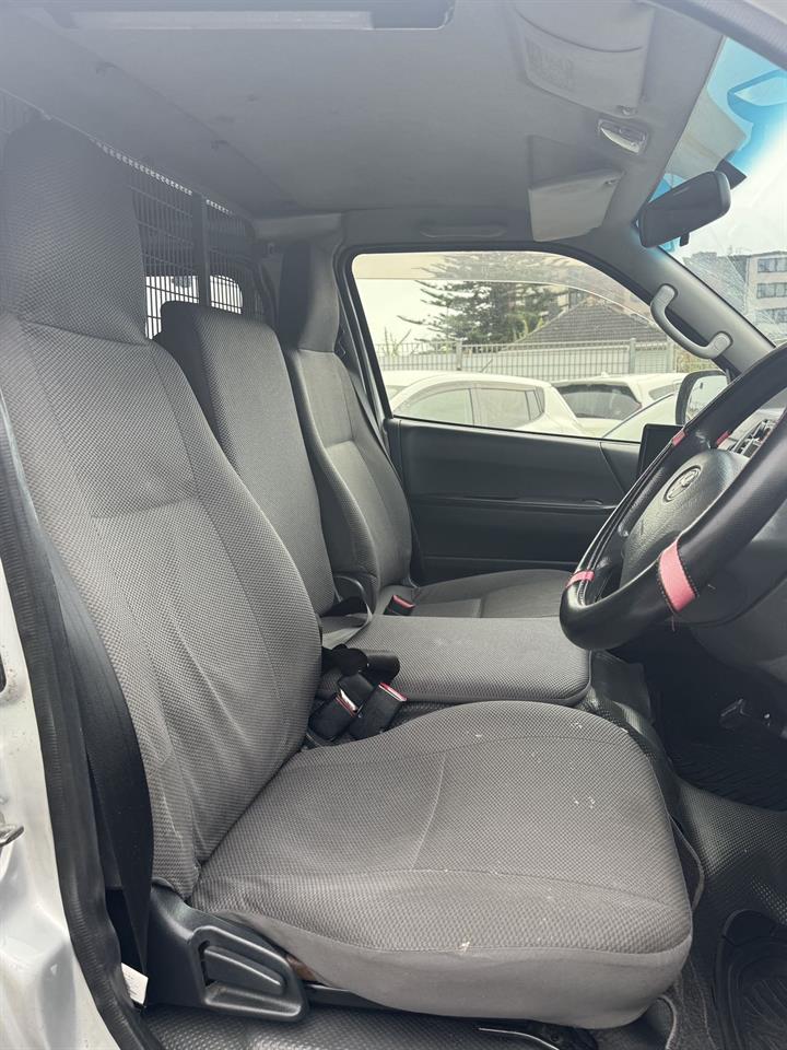 2013 Toyota Hiace Light Van