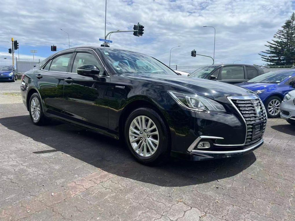 2017 Toyota Crown