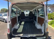 2005 Nissan caravan