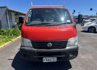 2005 Nissan caravan