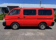 2005 Nissan caravan
