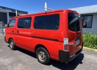 2005 Nissan caravan