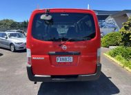 2005 Nissan caravan