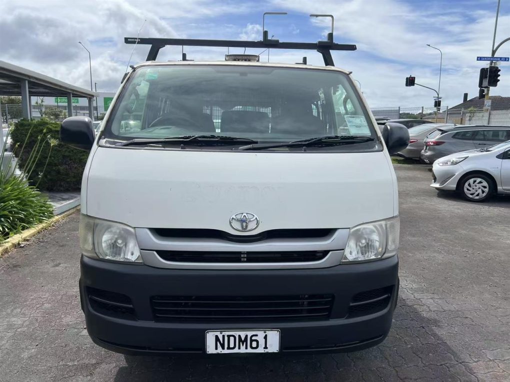 2009 Toyota Hiace