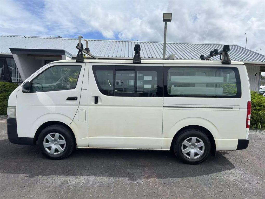 2009 Toyota Hiace
