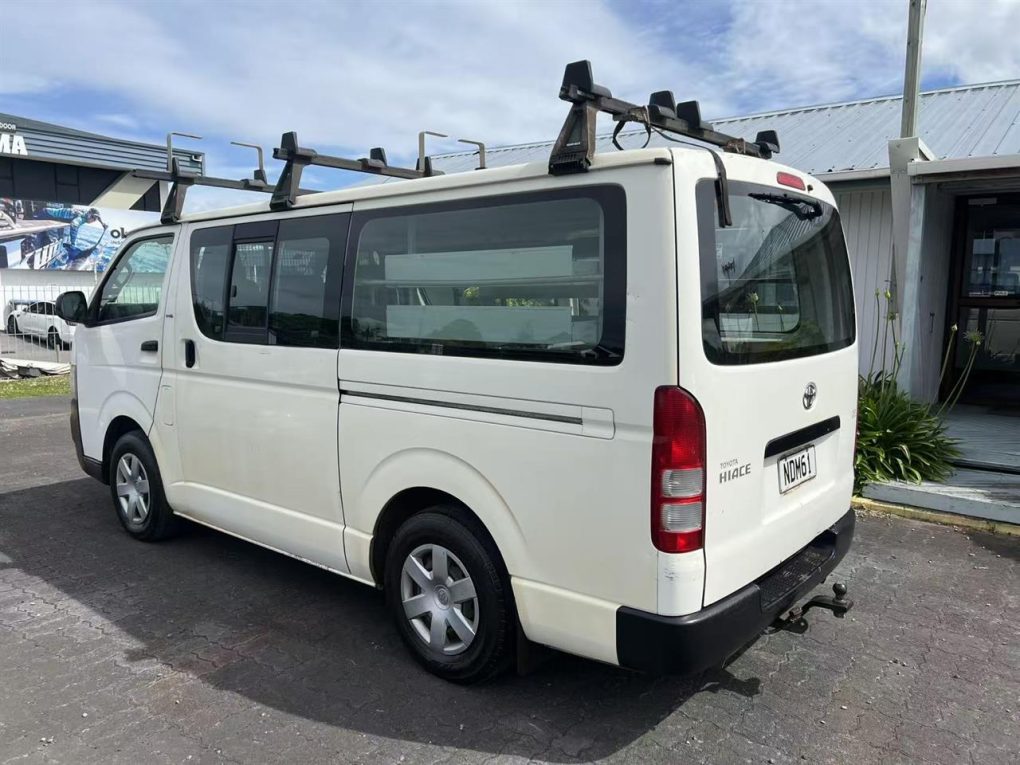 2009 Toyota Hiace