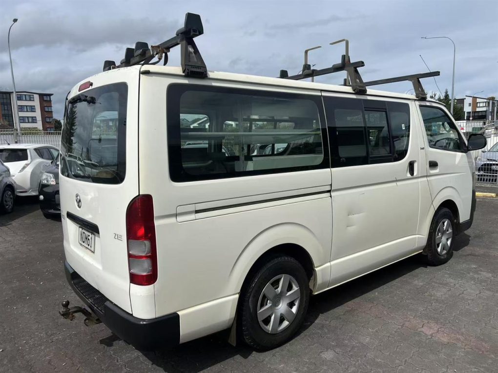 2009 Toyota Hiace