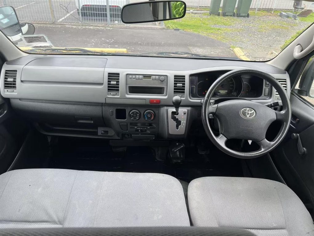 2009 Toyota Hiace