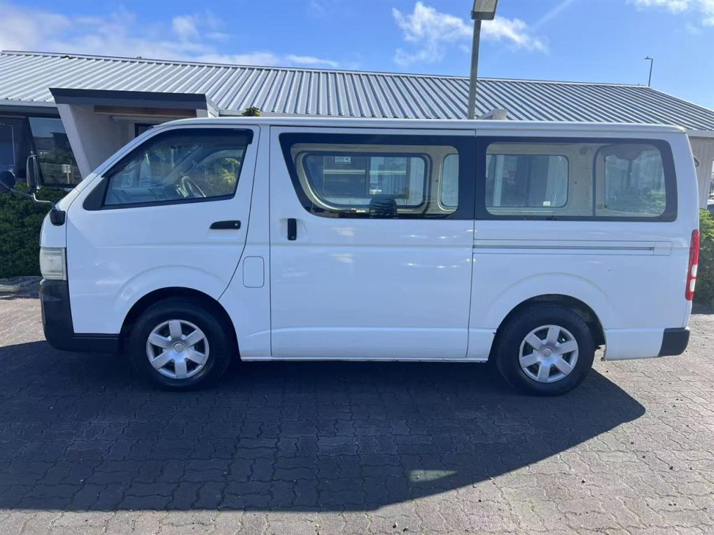 2009 Toyota Hiace