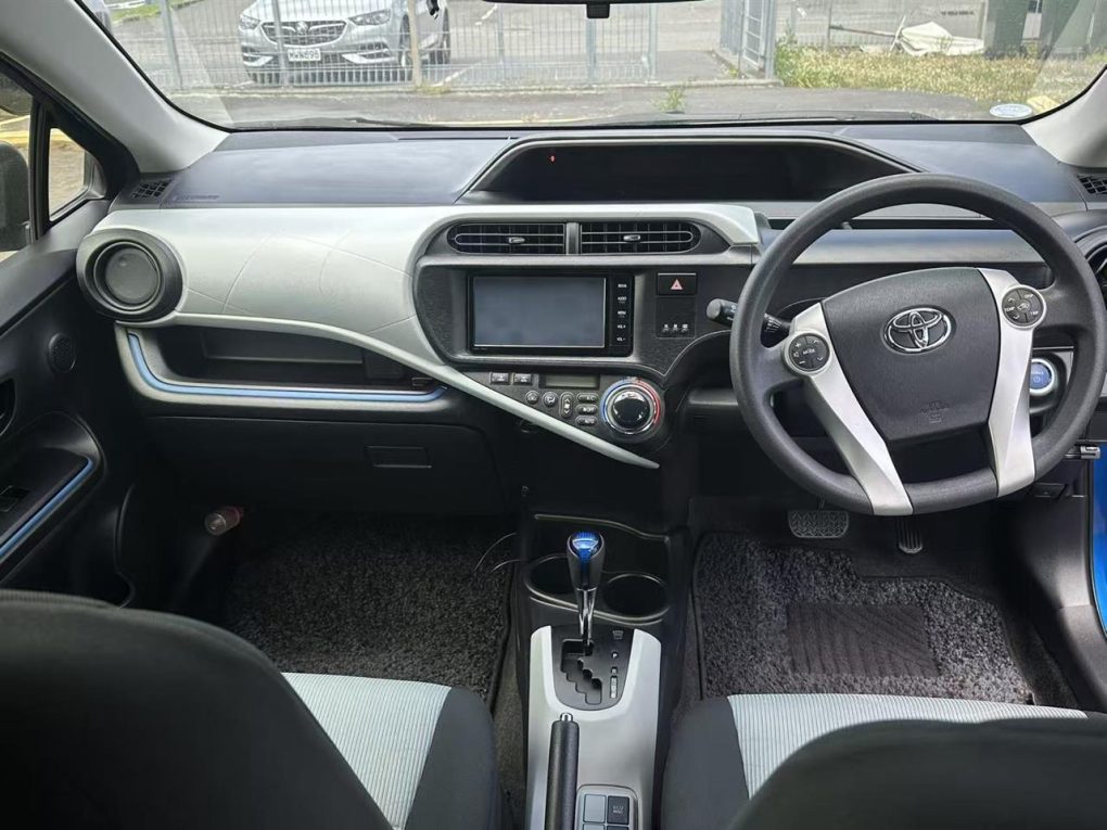 2014 Toyota Aqua S Model, Push Start