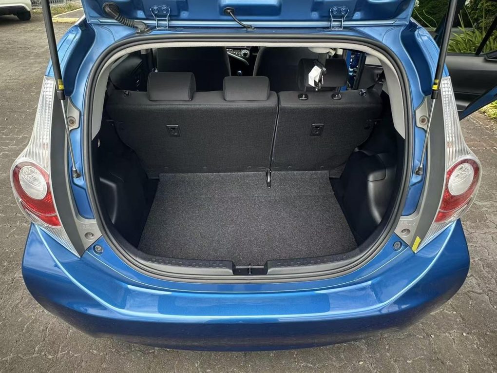 2014 Toyota Aqua S Model, Push Start