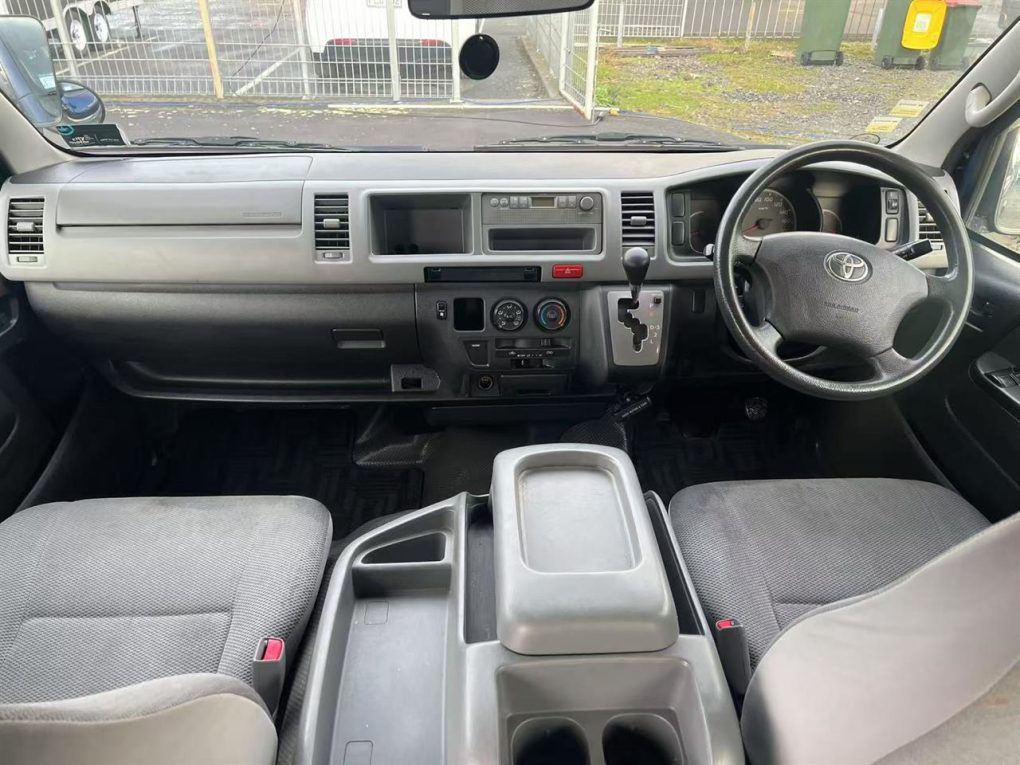 2008 Toyota Hiace