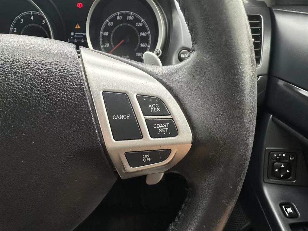 2011 Mitsubishi Galant