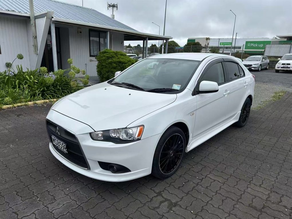 2011 Mitsubishi Galant