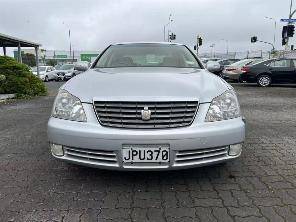 2007 Toyota Crown Royal Saloon