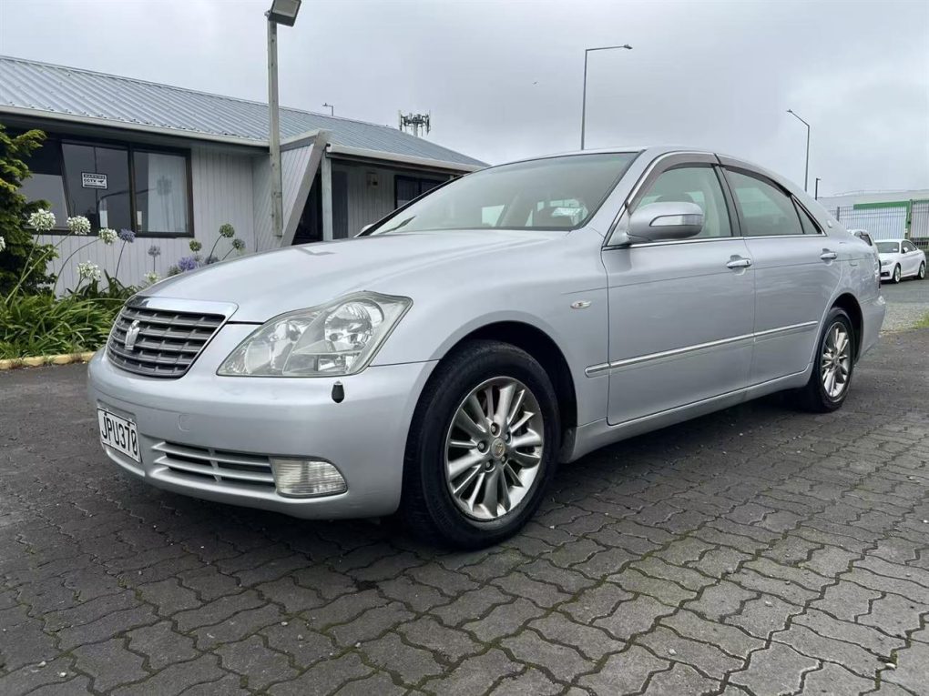 2007 Toyota Crown Royal Saloon
