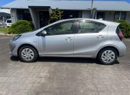 2017 Toyota Aqua L Model Hybird, facelift