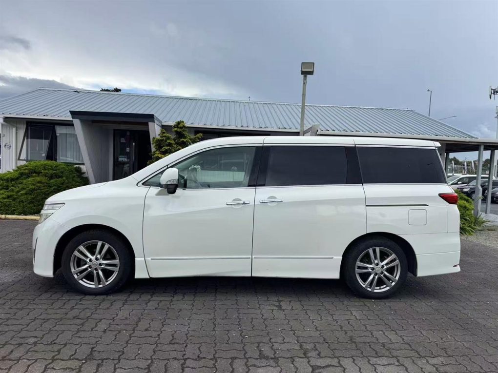 2010 Nissan Elgrand Highway Star