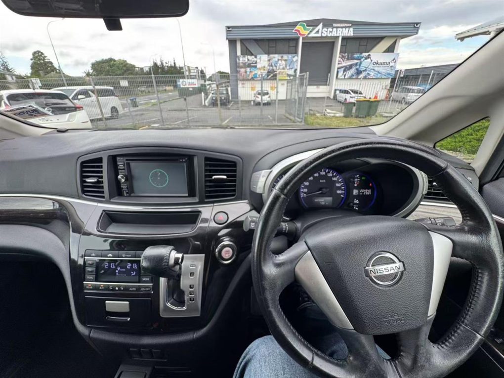 2010 Nissan Elgrand Highway Star