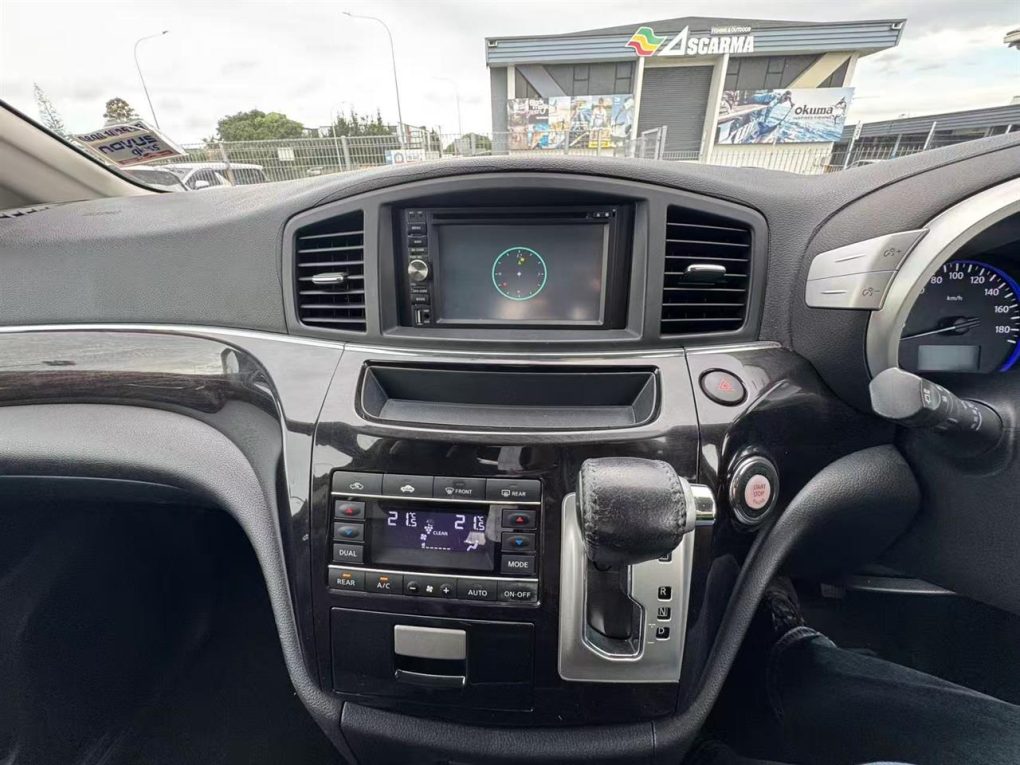 2010 Nissan Elgrand Highway Star