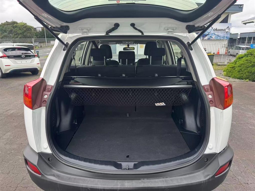 2013 Toyota RAV4 GX 2.0P