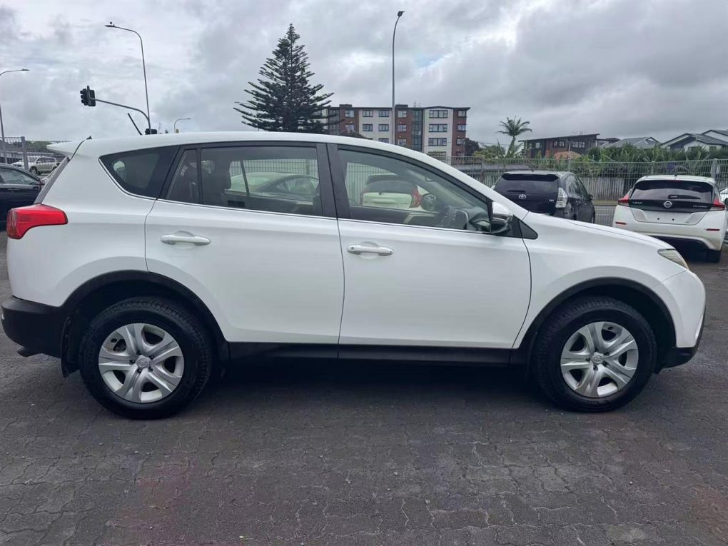 2013 Toyota RAV4 GX 2.0P