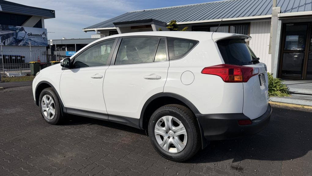2013 Toyota RAV4 GX 2.0P