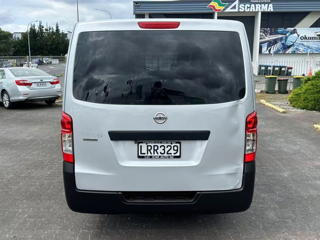 2015 Nissan caravan