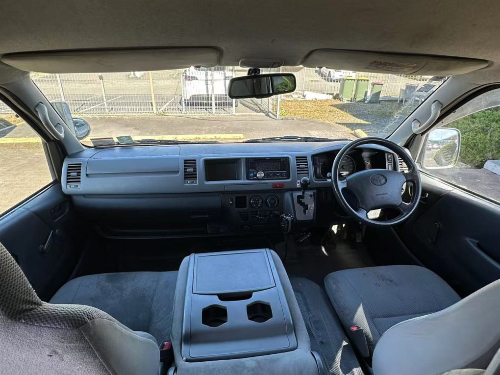 2007 Toyota Hiace