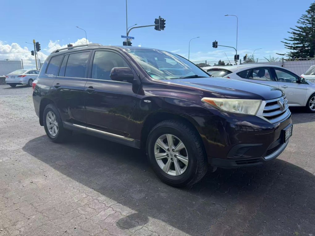 2011 TOYOTA HIGHLANDER