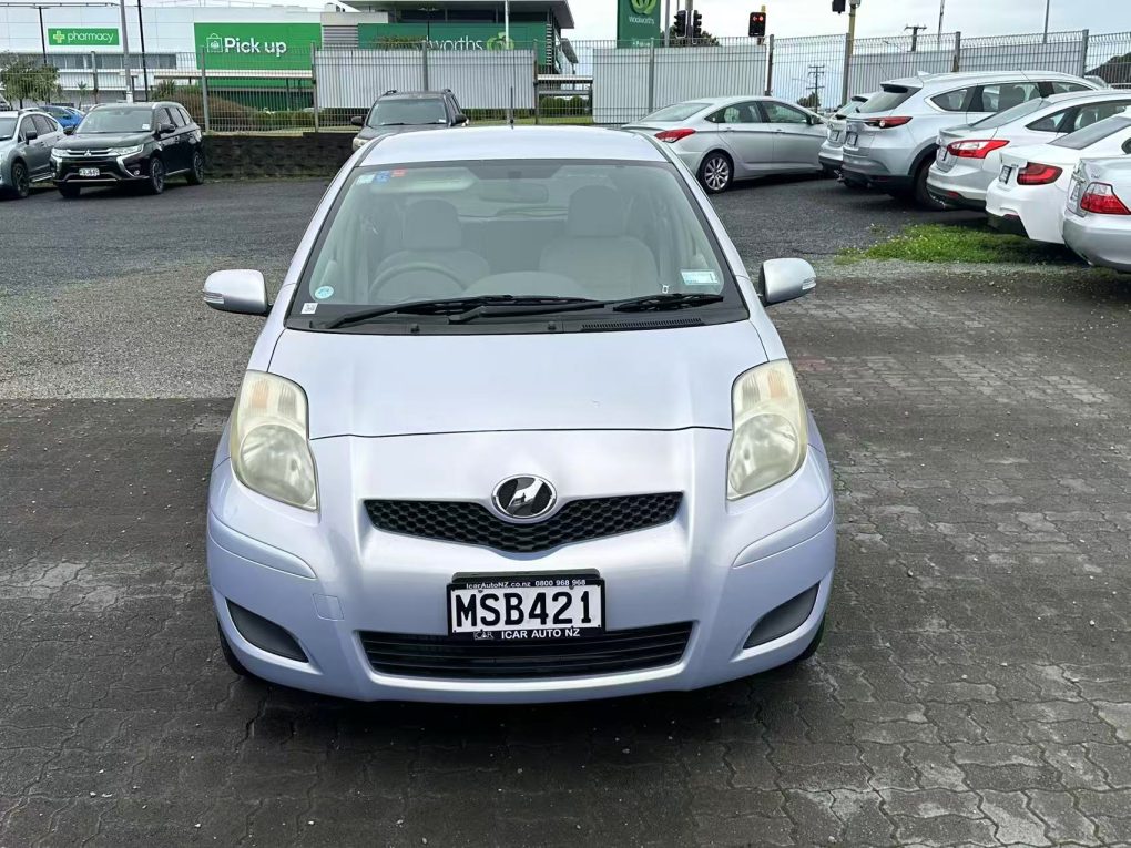 2010 TOYOTA VITZ