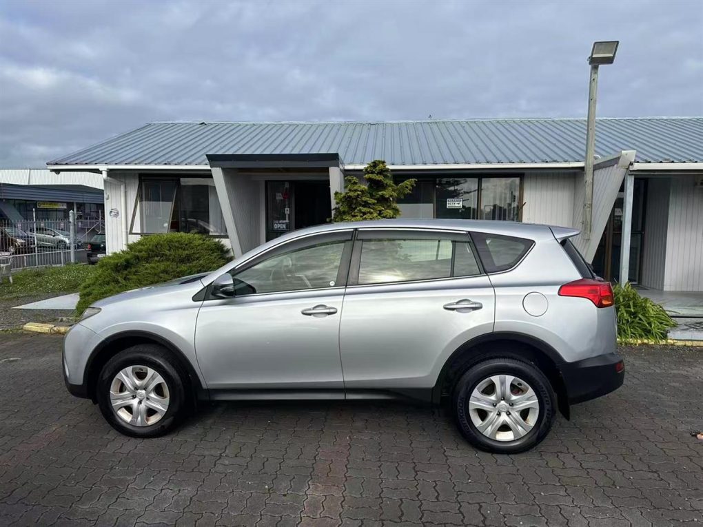 2013 TOYOTA RAV4