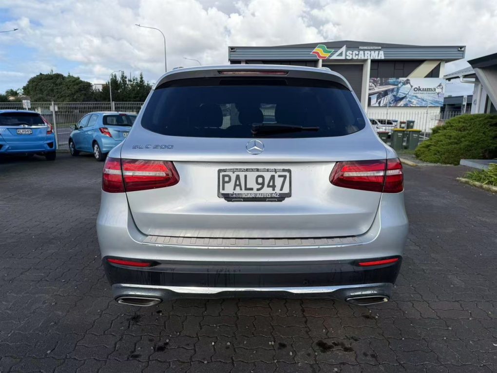 2017 Mercedes-Benz GLC 200