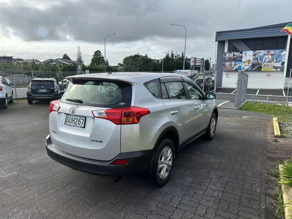 2013 TOYOTA RAV4
