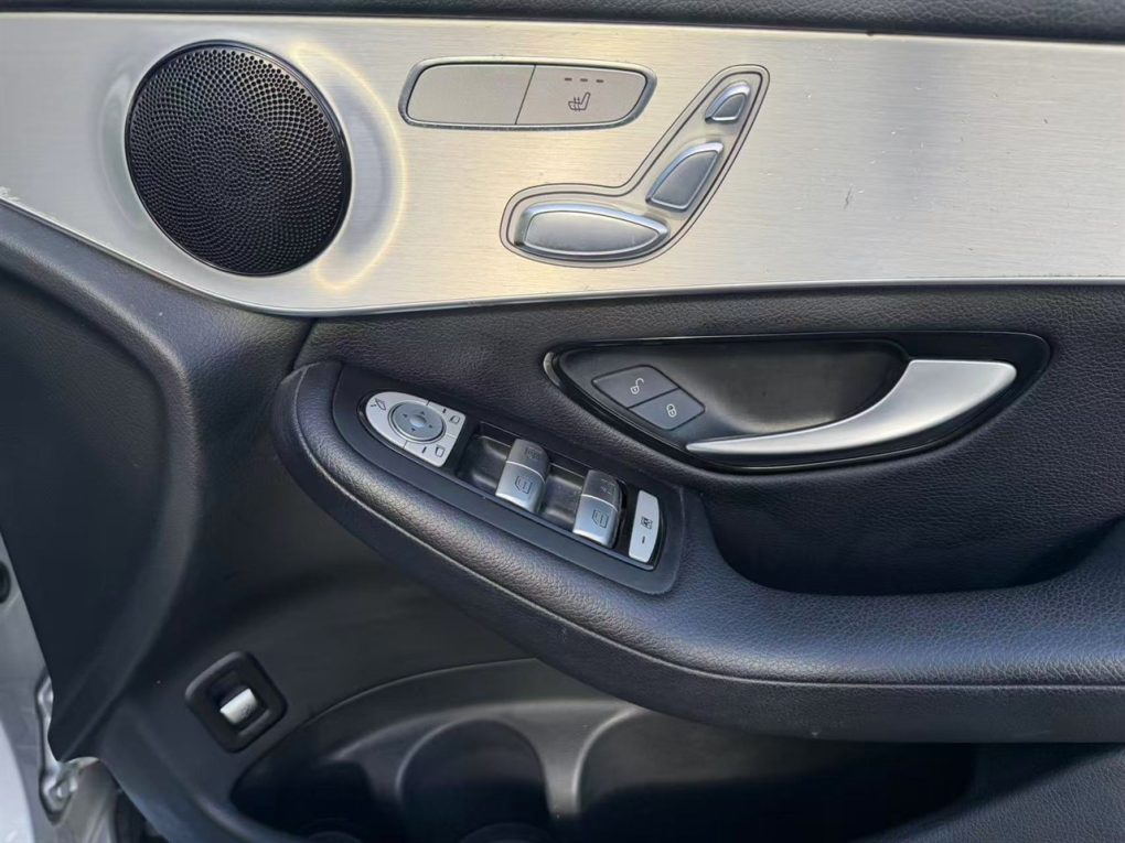 2017 Mercedes-Benz GLC 200