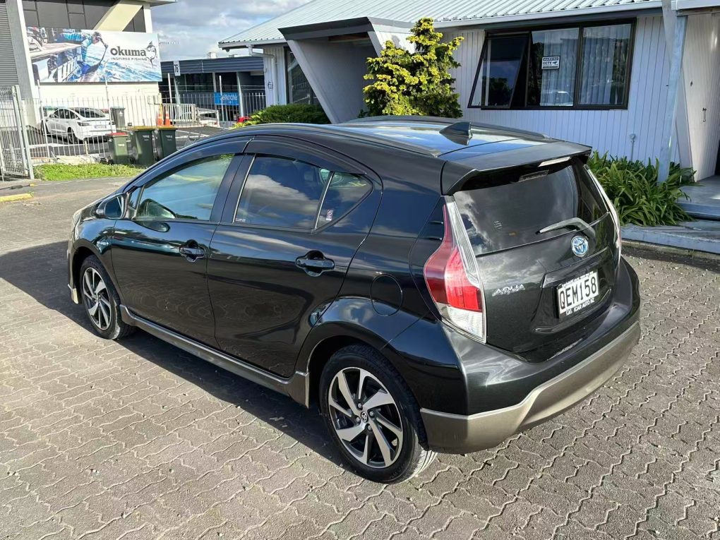 2015 Toyota Aqua