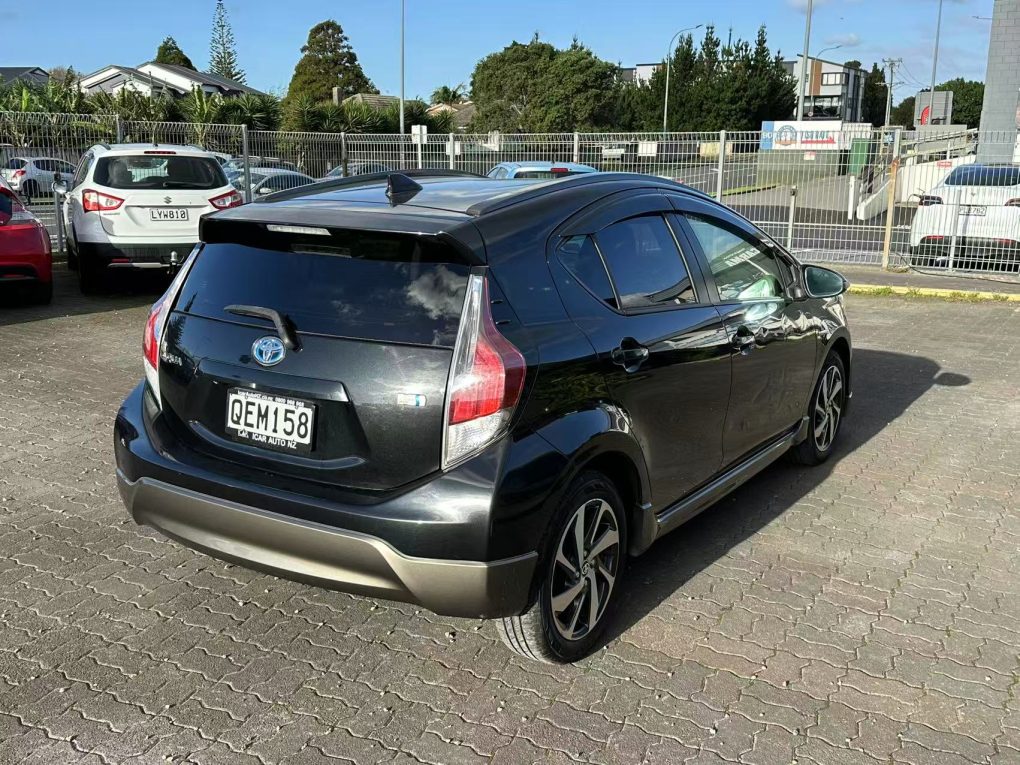2015 Toyota Aqua