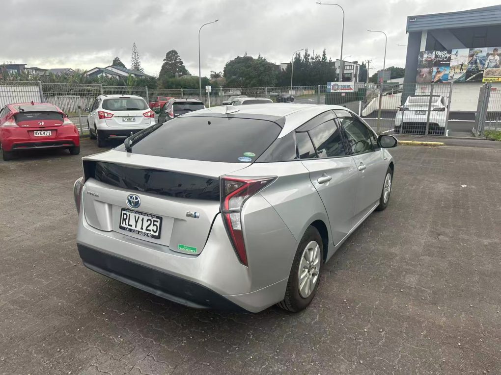 2016 Toyota Prius