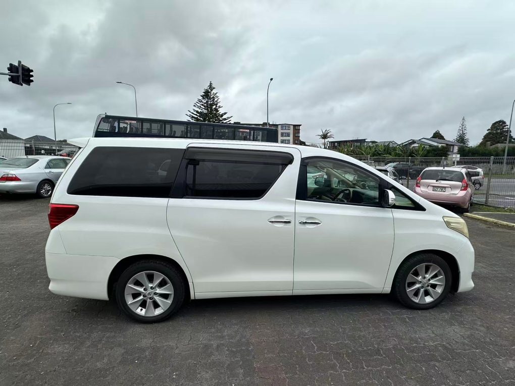 2009 Toyota ALPHARD