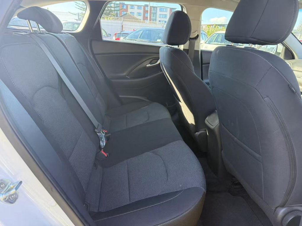 2022 HYUNDAI I30
