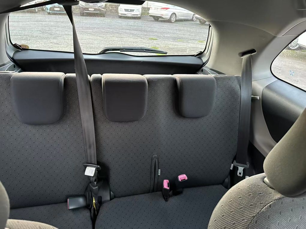 2010 TOYOTA YARIS