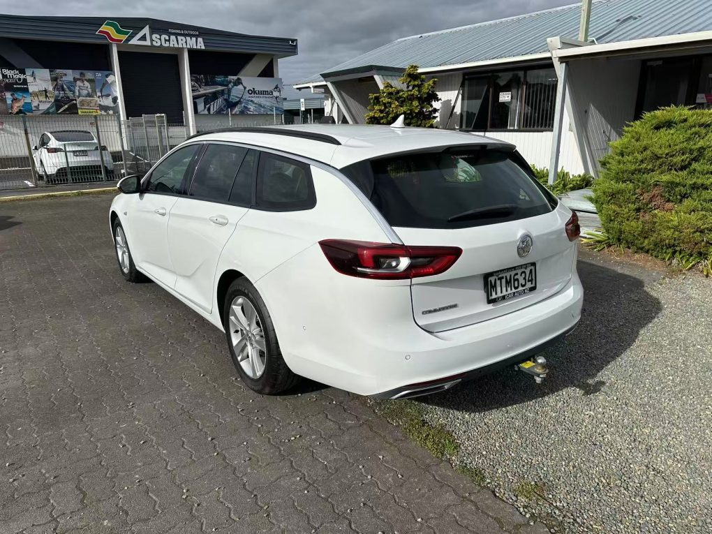 2020 HOLDEN COMMODORE